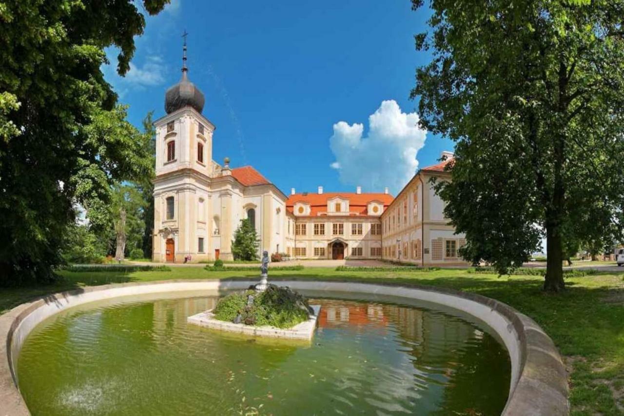 Adela'S Czech Village House Vsejany Exterior foto